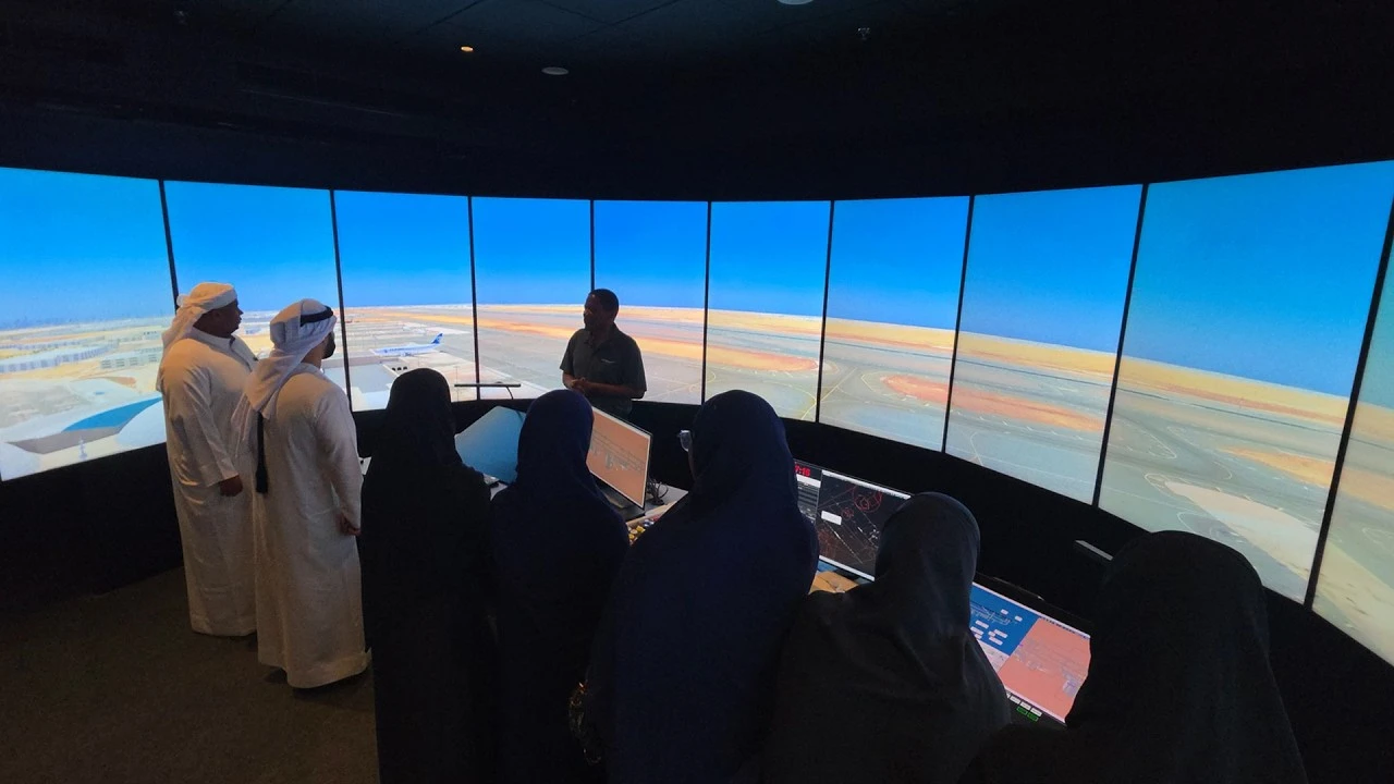 البرنامج الصيفي للطيران يستقبل وفد طلاب جامعيين جديد في الشارقة